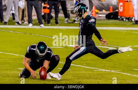 Dezember 2020, Philadelphia, PA, USA: 13. Dezember 2020: der Philadelphia-Kicker Jake Elliott verpasst während des NFL-Fußballspiels zwischen den New Orleans Saints und den Philadelphia Eagles im Lincoln Financial Field in Philadelphia, Pennsylvania, ein Field Goal. Scott Serio/Cal Sport Media (Kreditbild: &Copy; Scott Serio/CSM via ZUMA Wire) Stockfoto