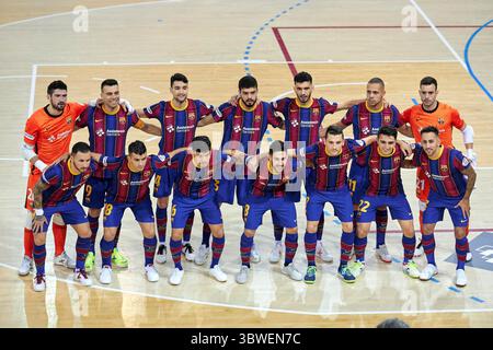 22. Dezember 2020, Barcelona, Spanien: Spieler des FC Barcelona vor dem LNFS-Spiel zwischen dem FC Barcelona und Pescados Ruben Burela im Palau Blaugrana in Barcelona, Spanien. (Kreditbild: © Gerard Franco/DAX via ZUMA Wire) Stockfoto