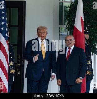 Präsident Donald J begrüßt Kronprinz und Premierminister des Königreichs Bahrain seine Königliche Hoheit Prinz Salman bin Hamad Al Khalifa am 16. Juli 2025 Washington DC Andrew thomas/Alamy Live News Stockfoto