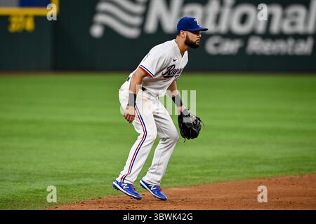 19. Juni 2021: Der dritte Baseman der Texas Rangers Isiah Kiner-Falefa (9) während eines Spiels zwischen den Minnesota Twins und den Texas Rangers auf dem Globe Life Field in Arlington, Texas. Manny Flores/Cal Sport Media Stockfoto