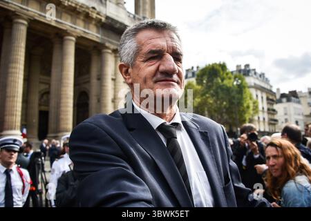30. September 2019, Paris, Frankreich: Jean Lasalle nimmt am 30. September 2019 an der Beerdigung des ehemaligen französischen Präsidenten Jacques Chirac in der Eglise Saint-Sulpice Teil. (Bild: © Matthieu Mirville/ZUMA Wire) Stockfoto
