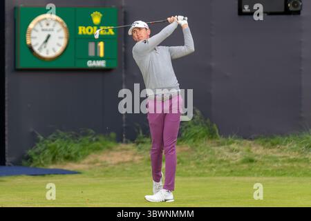 Portrush, Irland. Juli 2025. Der nordirische Tom McKibbin fährt auf Loch eins in der ersten Gruppe der 153. Open Championship in Royal Portrush. Quelle: Tim Gray/Alamy Live News Stockfoto