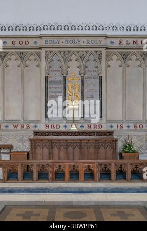 Im Inneren der redundanten St. Mary's Church in der Stadt Bungay, Suffolk. Die Kirche und die Ruinen des angrenzenden Prioriums sind denkmalgeschützte Gebäude. Stockfoto