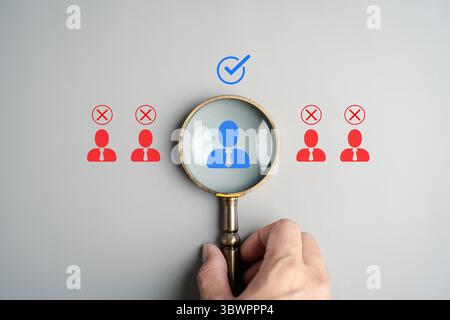 Headhunt- und HR-Interview-Prozess Auswahl des richtigen Kandidaten, Anzeige der Personalentscheidung, menschlich Stockfoto