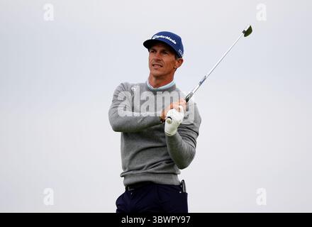 Der dänische Thorbjorn Olesen spielt am ersten Tag der 153. Open Championship in Royal Portrush, County Antrim, Nordirland. Bilddatum: Donnerstag, 17. Juli 2025. Stockfoto