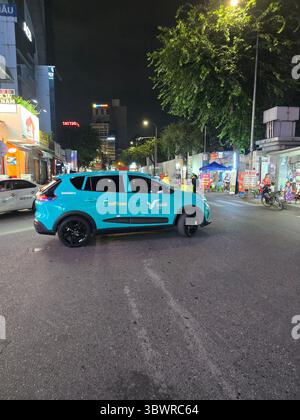 Hanoi, Vietnam - 10. Oktober 2024: Hinterstraße der Altstadt von Hanoi, Vietnam. Stockfoto