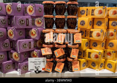 Whole Foods Market Nomad befindet sich an der 63 Madison Ave in New York City, USA 2025 Stockfoto