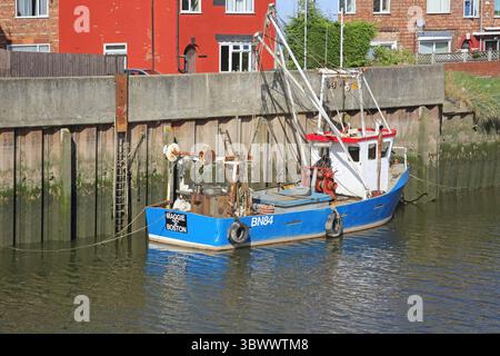 Angelboote/Fischerboote im Hafen von Boston an der Küste von lincolnshire Stockfoto