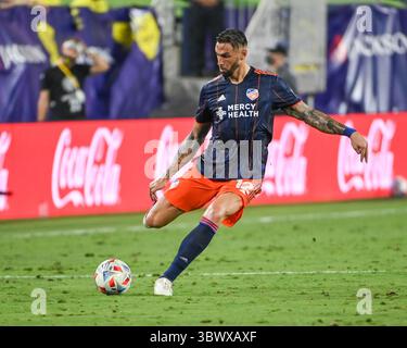 24. Juli 2021: Cincinnati-Verteidiger Geoff Cameron (12) im Nissan Stadium in Nashville, TN, im MLS-Spiel zwischen dem FC Cincinnati und dem Nashville SC. Kevin Langley/CSM(Kreditbild: &Copy; Kevin Langley/CSM via ZUMA Wire) Stockfoto