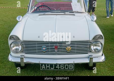 Ein White Hillman Superminx auf einer Oldtimer-Show in Yorkshire England Stockfoto