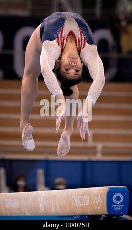 29. Juli 2021, Tokio, Kanto, Japan: SUNISA LEE DER USA auf dem Strahl während des künstlerischen Turnen-Frauen-Allround-Abendwettbewerbs im Ariake Gymnastics Center. Lee gewann die Goldmedaille. (Bild: © Daniel A. Anderson/ZUMA Press Wire) Stockfoto