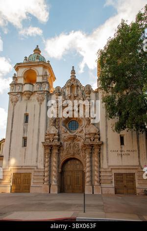 Die kunstvolle Fassade des Casa del Prado Theaters im Balboa Park, San Diego, Kalifornien, USA Stockfoto