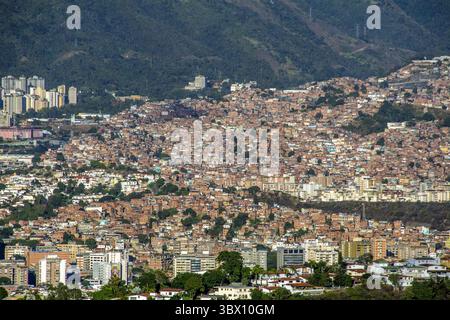 30. Januar 2021, Caracas, Miranda, Venezuela: Petare in Caracas ist eines der größten und gefährlichsten in Lateinamerika. Hauptstadt der Gemeinde Sucre im Bundesstaat Miranda und einer der 32 Gemeinden im Großraum Caracas. (Bild: © Jimmy Villalta/ZUMA Press Wire) Stockfoto