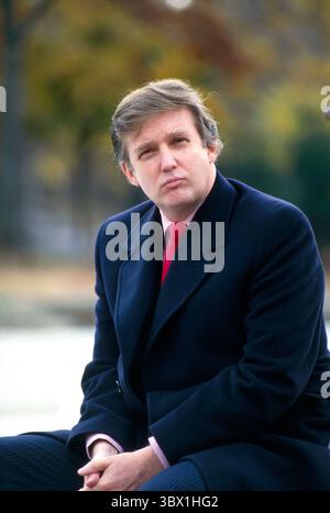 21. Juli 2021, New York City, New York, USA: Donald Trump, halblanges Sitzporträt, New York City, New York, USA, Bernard Gotfryd, 1980er Jahre (Credit Image: © Circa Images/Glasshouse via ZUMA Press Wire) Stockfoto