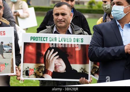 18. August 2021, London, Vereinigtes Königreich: Demonstranten vor den Häusern des Parlaments in Zentral-London protestieren dafür, dass die britische Regierung afghanischen Staatsangehörigen, die für die britische Regierung arbeiteten, sichere Passage gewährt. (Bild: © Martin Evans/ZUMA Press Wire Service) Stockfoto
