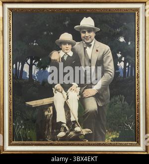 19. Juli 2021: Ein handgemalter Abdruck eines Fotos von Al Capone und seinem Sohn Sonny Capone von einem undatierten Foto wird mit dem Rest von Capones Anwesen versteigert. (Kreditbild: © Witherell's/TNS via ZUMA Press Wire/TNS via ZUMA Press Wire) Stockfoto