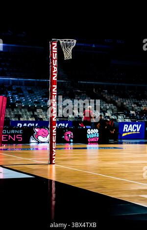15. Februar 2015, Melbourne, VIC, Australien: Leere Halle vor dem Suncorp Super Netball 2019 Season Game 1 zwischen Melbourne Vixens und Queensland Firebirds in der Melbourne Arena, Melbourne Olympic Park. Vixens gewann dieses Heimspiel mit 73 - 61. (Foto: © Alexander Bogatyrev/SOPA Bilder via ZUMA Press Wire) Stockfoto
