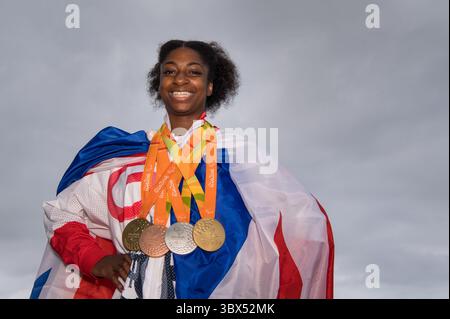 16. September 2016: Rio de Janeiro, Brasilien – Porträt der britischen Kadeena Cox, die auf zwei getrennten Strecken Paralympische Meisterin ist. Vier Tage nach dem Goldgewinn im Olympischen Velodrome von Rio brachte die 25-Jährige am Mittwoch (14. September), dem siebten Tag der Leichtathletik bei den Paralympischen Spielen in Rio de Janeiro, Brasilien, am Samstag, den 3. September 2016, den 400-Meter-T38-Titel der Frauen in ihren Lebenslauf. (Foto: Bob Martin). (Kreditbild: © OIS/ZUMA Press Wire Service/ZUMAPRESS.com) Stockfoto