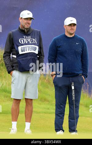 17. Juli 2025; Royal Portrush Golf Club, Portrush, County Antrim, Nordirland; die Open Golf Championship Runde 1; Chris Gotterup (USA) auf dem 18. Green Stockfoto