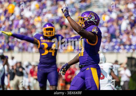 11. September 2021: East Carolina Pirates Cornerback Ja'Quan McMillian (21) feiert nach einem dritten Down Stop gegen die South Carolina Gamecocks im dritten Viertel des NCAA Match Up im Dowdy-Ficklen Stadium in Greenville, NC. (Scott Kinser/Cal Sport Media)(Credit Image: &Copy; Scott Kinser/CSM via ZUMA Wire) Stockfoto