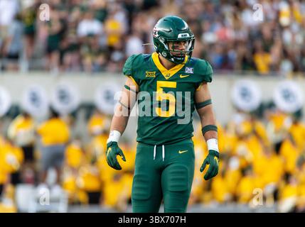 11. September 2021: Baylor Bears Linebacker Dillon Doyle schaut während der 1. Hälfte des NCAA Football-Spiels zwischen den Texas Southern Tigers und Baylor Bears im McLane Stadium in Waco, Texas. Matthew Lynch/CSM(Credit Image: &Copy; Matthew Lynch/CSM via ZUMA Wire) Stockfoto