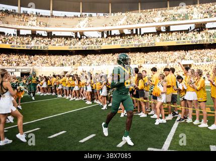 11. September 2021: Jonathan Davidson (81) läuft auf dem Spielfeld vor dem NCAA Football-Spiel zwischen den Texas Southern Tigers und Baylor Bears im McLane Stadium in Waco, Texas. Matthew Lynch/CSM(Credit Image: &Copy; Matthew Lynch/CSM via ZUMA Wire) Stockfoto