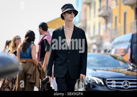 23. September 2021, Mailand, Moncalieri, Italien: Street-Style in Mailand während der Fashion Week Woman's Spring Summer 2022. (Kreditbild: © Riccardo Giordano/ZUMA Wire) Stockfoto