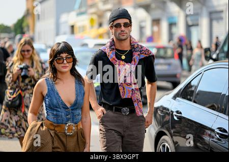 23. September 2021, Mailand, Moncalieri, Italien: Street-Style in Mailand während der Fashion Week Woman's Spring Summer 2022. (Kreditbild: © Riccardo Giordano/ZUMA Wire) Stockfoto