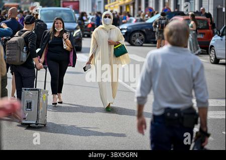 23. September 2021, Mailand, Moncalieri, Italien: Street-Style in Mailand während der Fashion Week Woman's Spring Summer 2022. (Kreditbild: © Riccardo Giordano/ZUMA Wire) Stockfoto