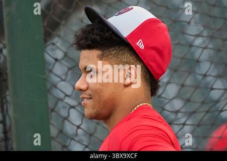 27. September 2021: Washington zweiter Baseman Luis Garcia (2) während des Batting-Trainings vor dem Spiel mit Washington Nationals und Colorado Rockies im Coors Field in Denver Co. David Seelig/Cal Sport Medi(Credit Image: &Copy; David Seelig/Cal Sport Media/CSM via ZUMA Wire) Stockfoto