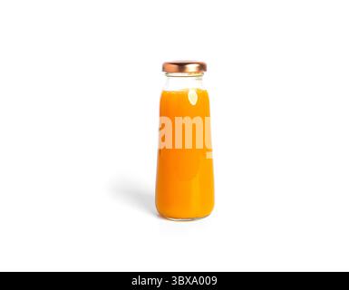 Orangensaft in Flasche isoliert auf weißem Hintergrund. . Hochwertige Fotos Stockfoto