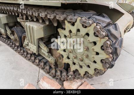 10. Juli 2021, Salt Lake City, Utah, USA: Beschreibung des vorderen Kettenantriebskettenrads und der Lauffläche eines M4 Sherman Tanks. (Kreditbild: © Jon G. Fuller/VW Pics via ZUMA Press Wire) Stockfoto