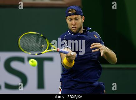Am 8. Oktober 2021 kehrt Jack Sock bei den BNP Paribas Open 2021 im Indian Wells Tennis Garden in Indian Wells, Kalifornien, an John Millman aus Australien zurück. Obligatorischer Fotoausweis : Charles Baus/CSM(Kreditausweis: &Copy; Charles Baus/CSM via ZUMA Wire) Stockfoto