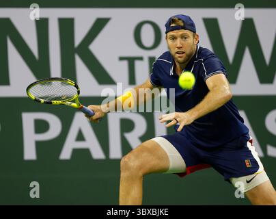 Am 8. Oktober 2021 kehrt Jack Sock bei den BNP Paribas Open 2021 im Indian Wells Tennis Garden in Indian Wells, Kalifornien, an John Millman aus Australien zurück. Obligatorischer Fotoausweis : Charles Baus/CSM(Kreditausweis: &Copy; Charles Baus/CSM via ZUMA Wire) Stockfoto