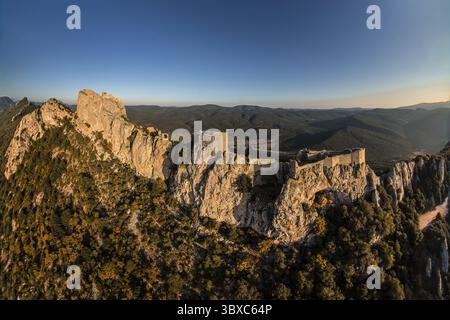 FRANKREICH, AUDE (11) SCHLOSS PEYREPERTUSE (LUFTBILD) Stockfoto