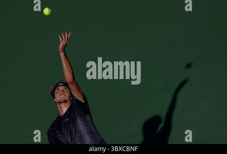 Am 12. Oktober 2021 spielt Alexander Zverev (Deutschland) gegen Andy Murray (Großbritannien) bei den BNP Paribas Open 2021 im Indian Wells Tennis Garden in Indian Wells, Kalifornien. Obligatorischer Fotoausweis : Charles Baus/CSM(Kreditausweis: &Copy; Charles Baus/CSM via ZUMA Wire) Stockfoto