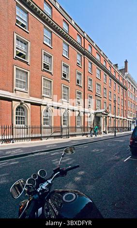 Chadwickham House, Bolsover Street, Fitzrovia, Central London, als 2004 neu renoviert wurde Stockfoto