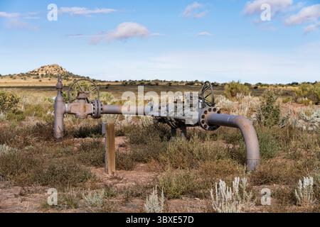 6. Oktober 2021, Moab, Utah, Vereinigte Staaten: Eine Rohölsammelpipeline in einem Ölfeld in Utah. (Kreditbild: © Jon G. Fuller/VW Pics via ZUMA Press Wire) Stockfoto