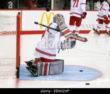 30. Oktober 2021: Ohio State Torhüter Jakub DobeÅ¡ (44) sichert sich in Columbus (Ohio) gegen Michigan State. Brent Clark/CSM(Bild: &Copy; Brent Clark/CSM via ZUMA Wire) Stockfoto