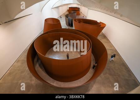 The Matter of Time, Kunstinstallation von Richard Serra, Guggenheim Museum Bilbao, Spanien Stockfoto