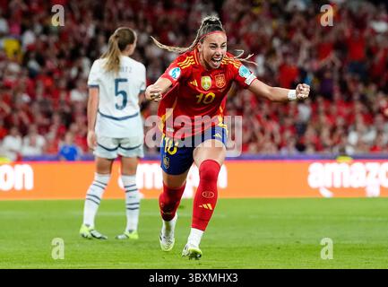 Die Spanierin Athenea del Castillo feiert beim Viertelfinalspiel der