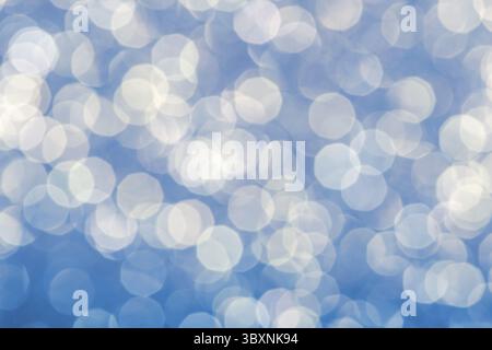 Blaue weihnachten festliche elegante abstrakte Hintergrund mit Bokeh Lichter Stockfoto