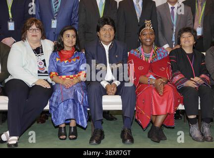 25. April 2017 - New York, NY, USA - Vereinte Nationen, New York, USA, 26. April 2017 - Evo Morales Ayma, Präsident des Plurinationalen Staates Bolivien, bei seinem heutigen Treffen mit den Mitgliedern des Ständigen Forums für indigene Fragen im Hauptquartier der Vereinten Nationen in New York... (Foto: © Luiz Rampelotto/ZUMA Press Wire) Stockfoto