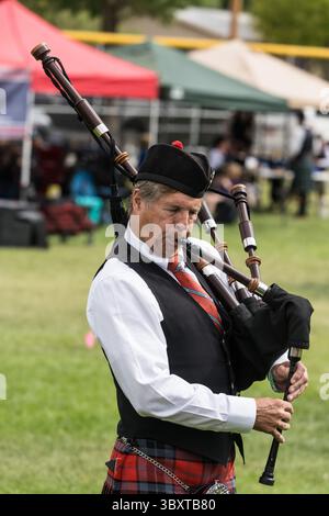 18. September 2021, Moab, Utah, Vereinigte Staaten: Ein Dudelsackpfeifer spielt die Great Highland Dudelsackpfeifen bei einem schottischen Festival in Moab, Utah. (Kreditbild: © Jon G. Fuller/VW Pics via ZUMA Press Wire) Stockfoto