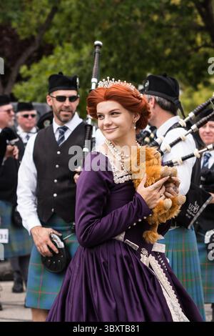 18. September 2021, Moab, Utah, Vereinigte Staaten: Eine junge attraktive Frau spielt die Rolle der Königin von Schottland bei einem schottischen Festival in Moab, Utah. (Kreditbild: © Jon G. Fuller/VW Pics via ZUMA Press Wire) Stockfoto
