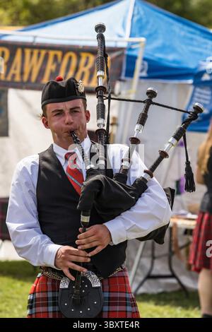 18. September 2021, Moab, Utah, Vereinigte Staaten: Ein Dudelsackpfeifer spielt die Great Highland Dudelsackpfeifen bei einem schottischen Festival in Moab, Utah. (Kreditbild: © Jon G. Fuller/VW Pics via ZUMA Press Wire) Stockfoto