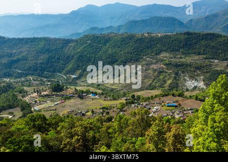 April 2013, Dhampus, Provinz Gandaki, Nepal: Bauerndörfer an den steilen Hängen des Seti Gandaki Flusses in der Nähe von Pokhara, Nepal (Bild: © Jon G. Fuller/VW Pics via ZUMA Press Wire) Stockfoto