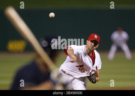 16. April 2008: Der Pitcher Adam Wainwright von den St. Louis Cardinals spielt am Mittwoch, den 16. April 2008, im Busch Stadium in St. Louis, Missouri gegen die Milwaukee Brewers. (Chris Lee/St. Louis Post-Dispatch/MCT) (Kreditbild: © St. Louis Post-Dispatch/St Louis Post-Dispatch via ZUMA Press Wire) Stockfoto