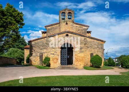 15. Juni 2016, Spanien: Kirche des Weltkulturerbes San Julian de los Prados in Oviedo, Asturien (Foto: © Sergi Reboredo/ZUMA Press Wire) Stockfoto