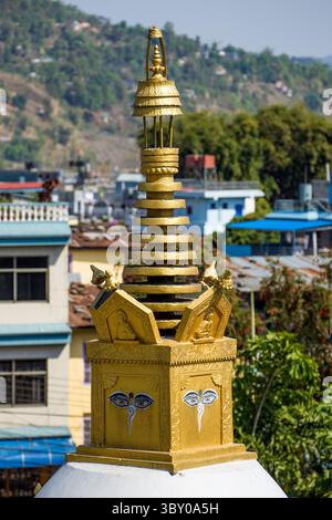 1. April 2013, Pokhara, Provinz Gandaki, Nepal: Detail des Turms und der Spitze einer kleinen buddhistischen Stupa am Bindhyabasini-Tempel in Pokhara, Nepal. (Kreditbild: © Jon G. Fuller/VW Pics via ZUMA Press Wire) Stockfoto